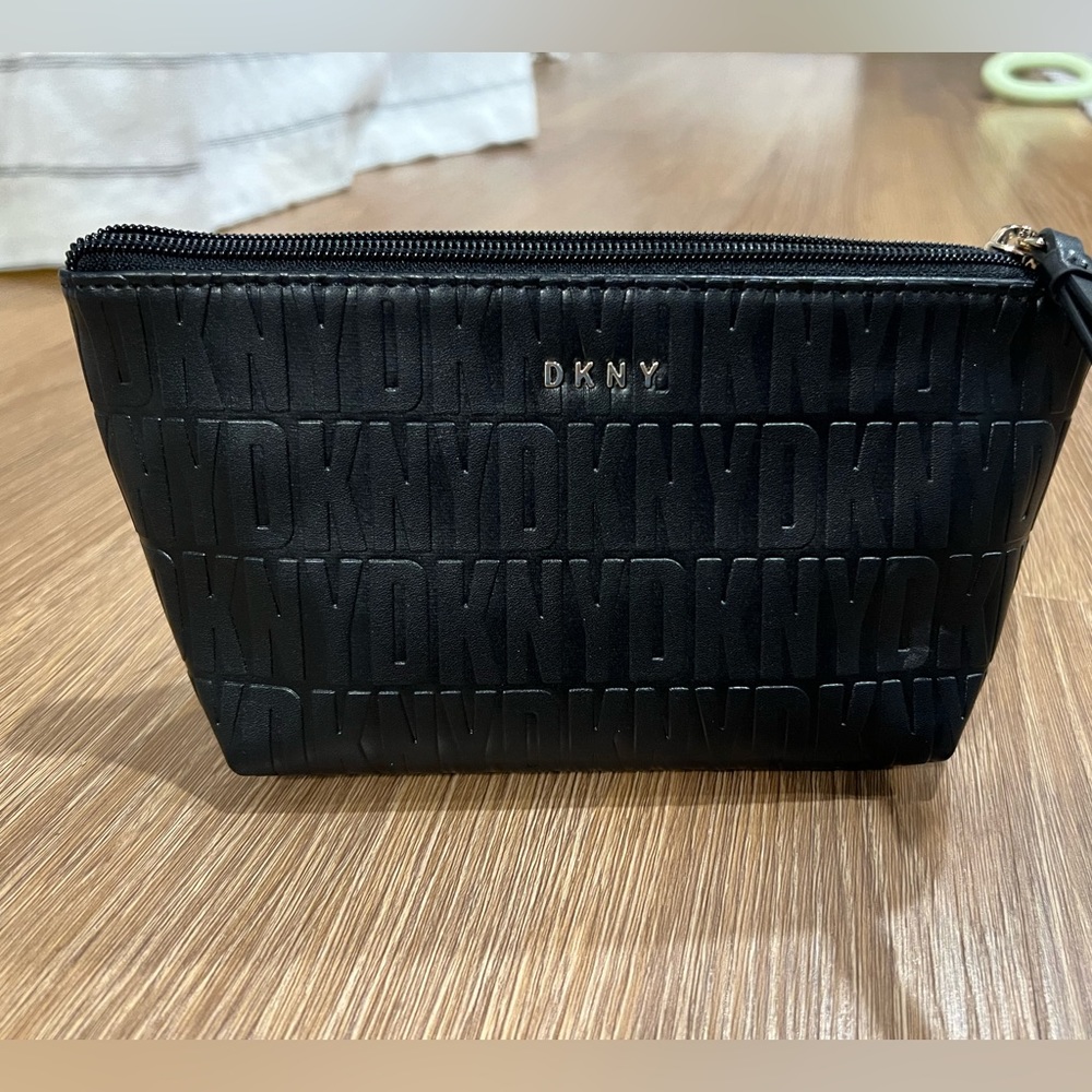 Brand New DKNY Wallet Pouch